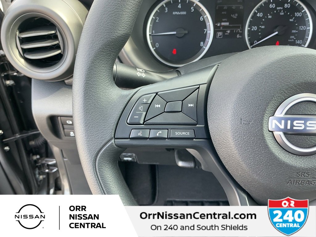 New 2025 Nissan Kicks Play S image 19