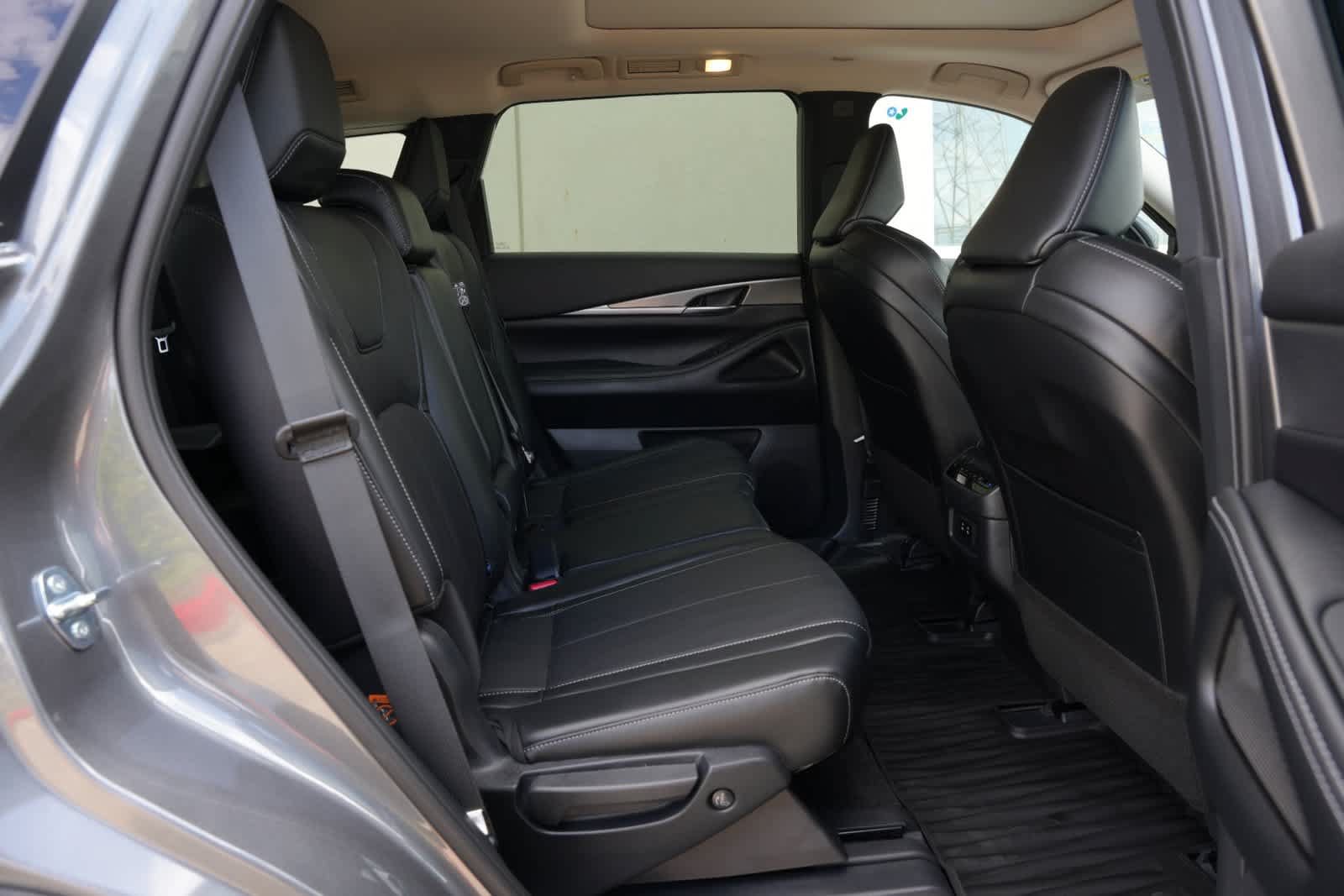 Certified 2027 INFINITI QX60 Pure w/ Cargo Package FWD image 19