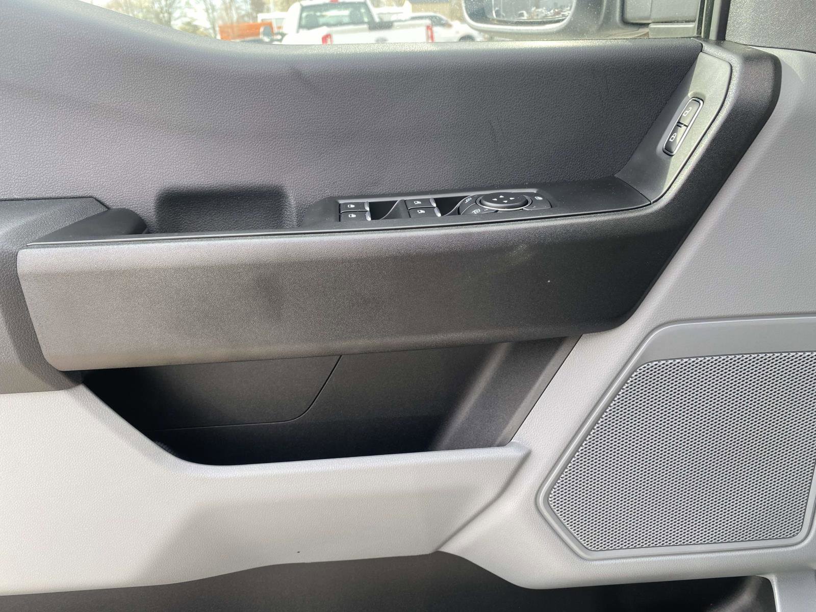 New 2026 Ford F350 XL w/ XL Chrome Package image 16