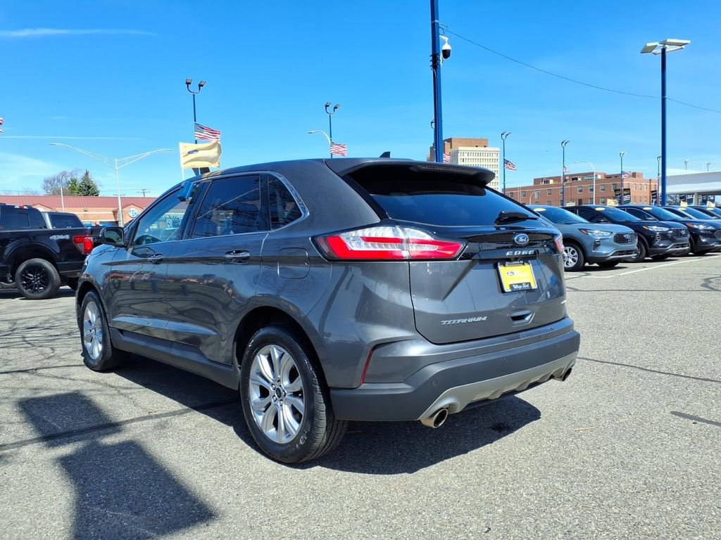 Used 2023 Ford Edge Titanium w/ Equipment Group 301A image 9