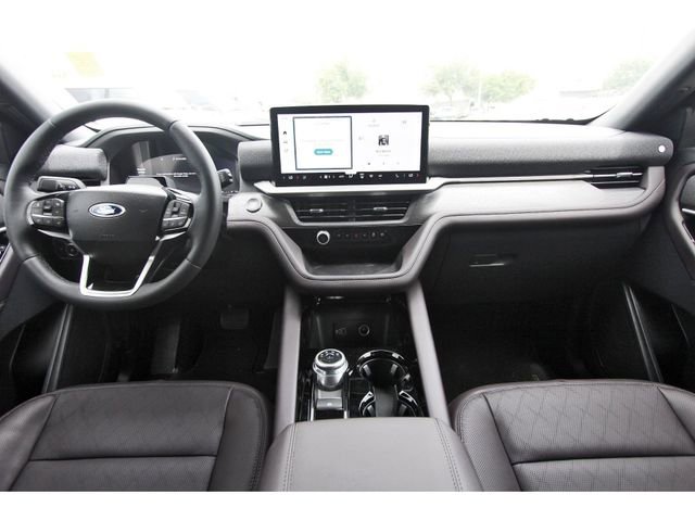 Used 2026 Ford Explorer Platinum image 8
