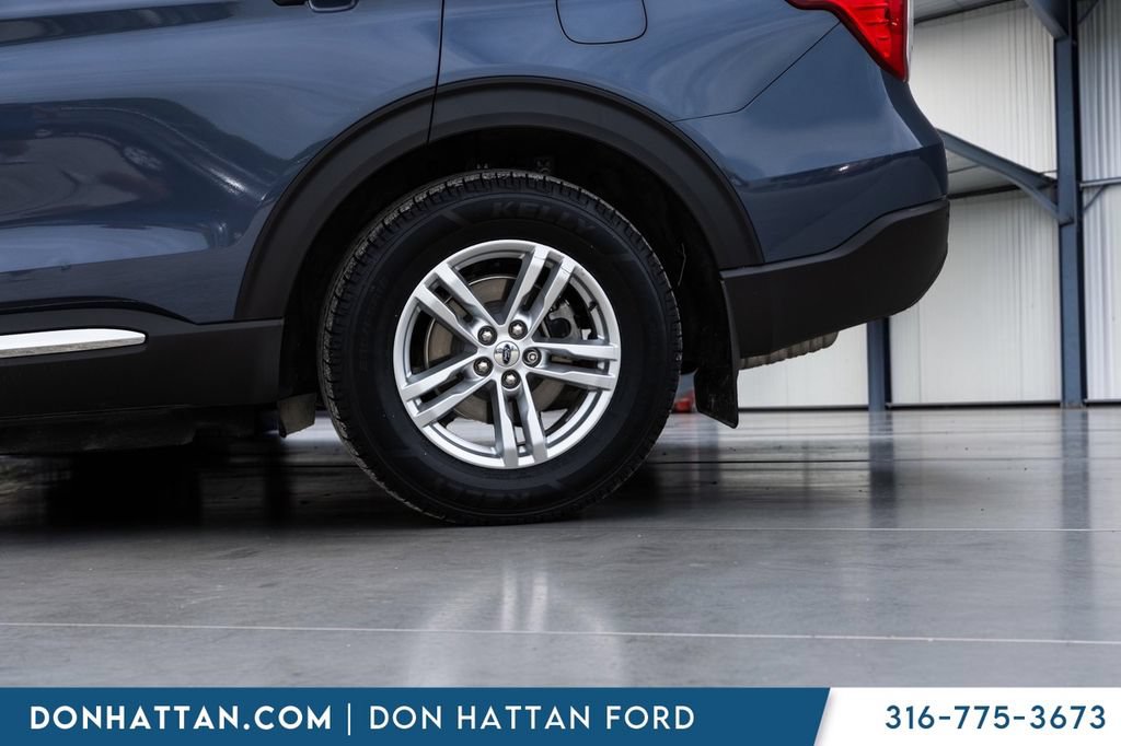 Used 2021 Ford Explorer XLT AWD/4WD image 33