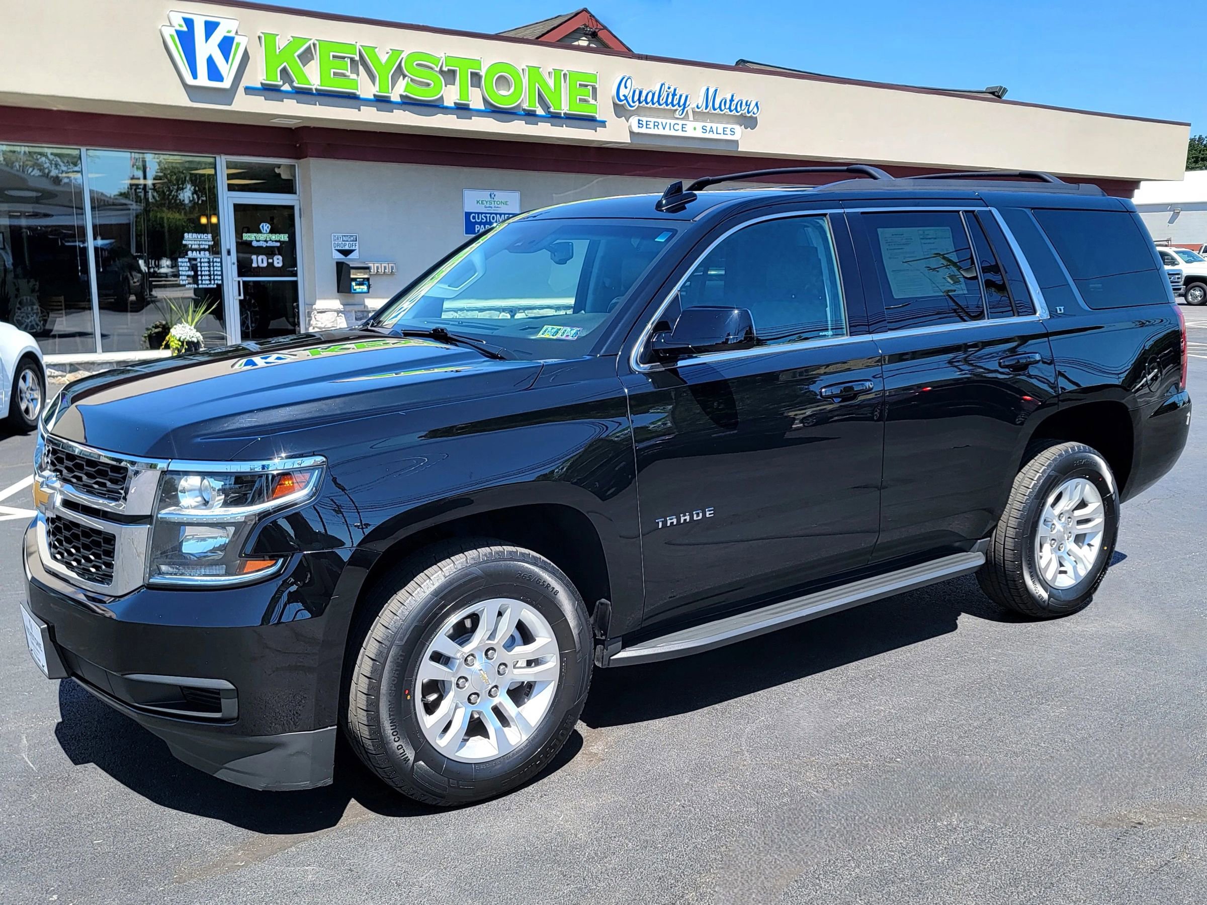 Used 2019 Chevrolet Tahoe LT image 1
