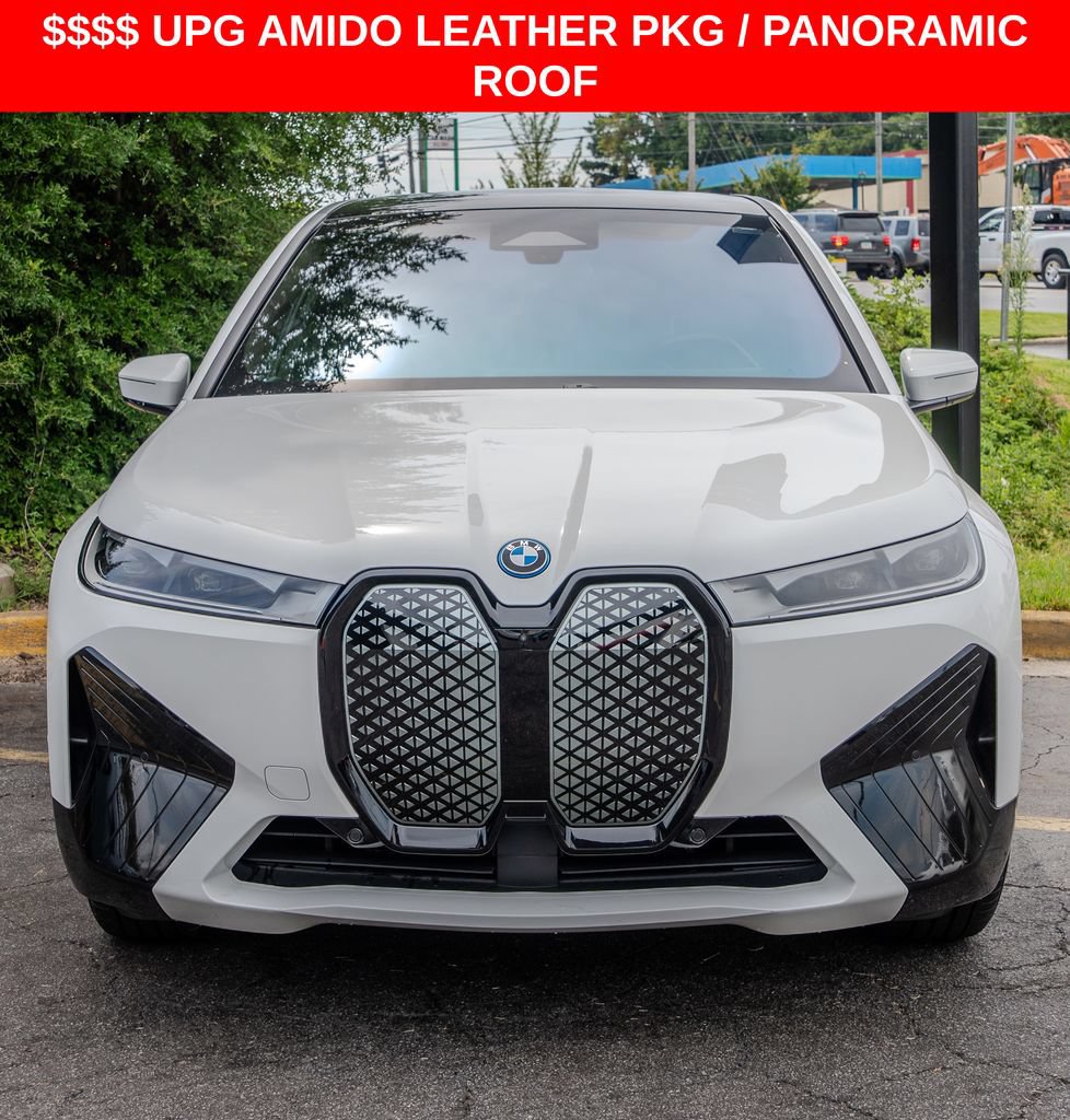 Used 2024 BMW iX xDrive50 w/ Sport Package AWD/4WD image 2