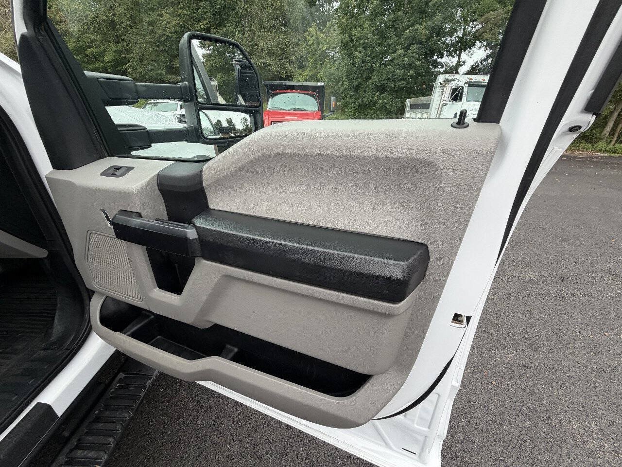 Used 2021 Ford F600 4x4 Regular Cab Super Duty w/ Power Equipment Group image 45
