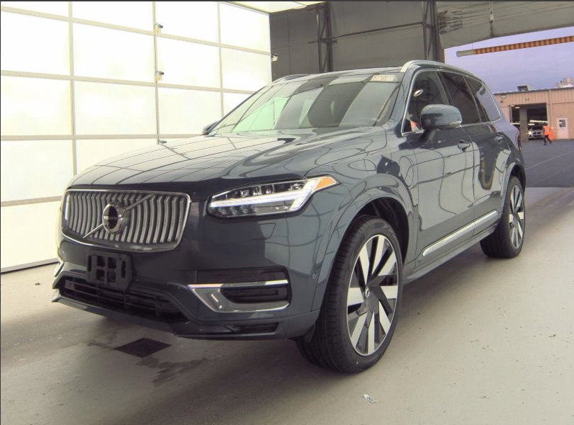 Used 2024 Volvo XC90 T8 Plus w/ Protection Package Premier