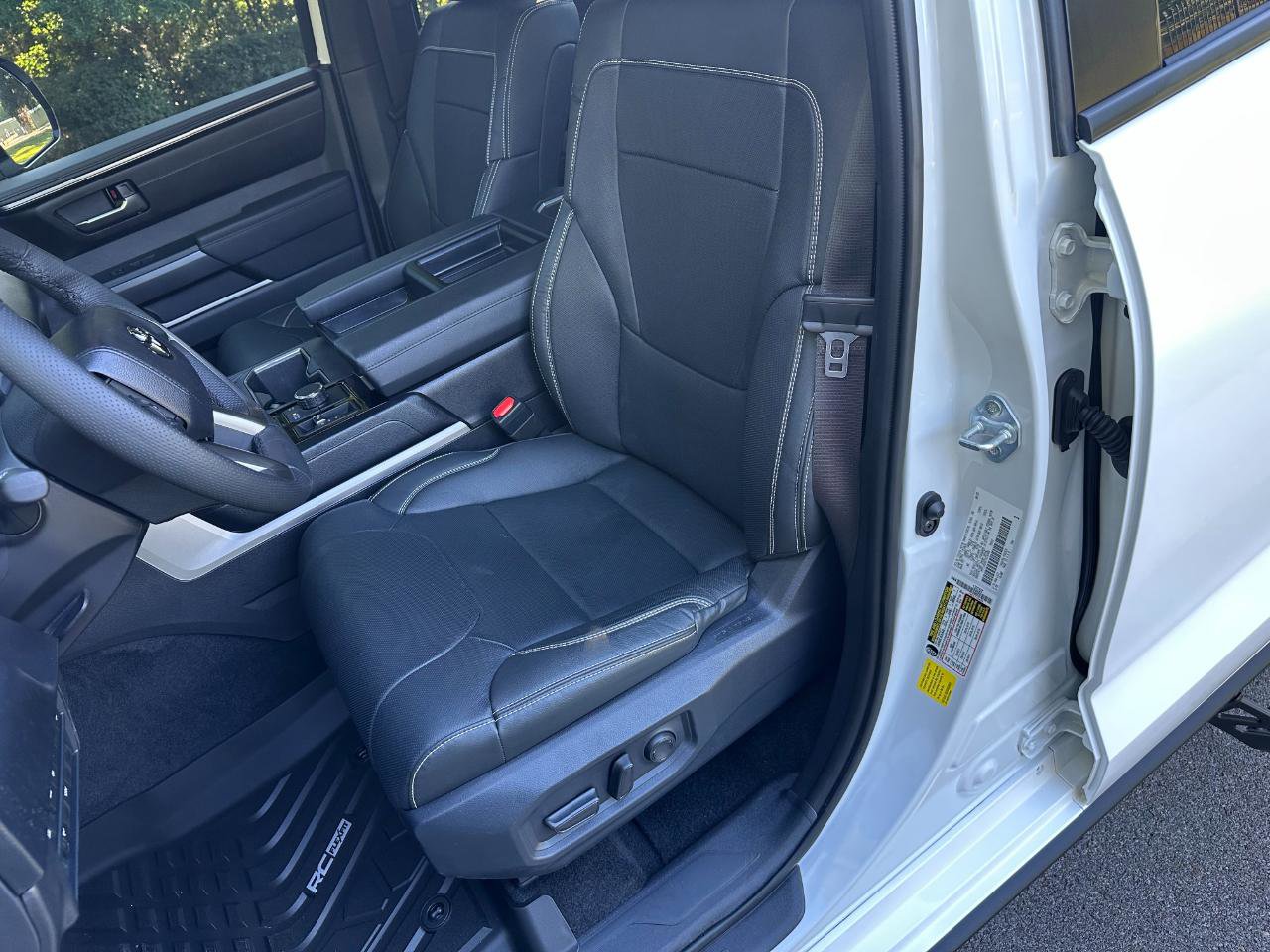 Used 2026 Toyota Tundra SR5 w/ SR5 Premium Package AWD/4WD image 12