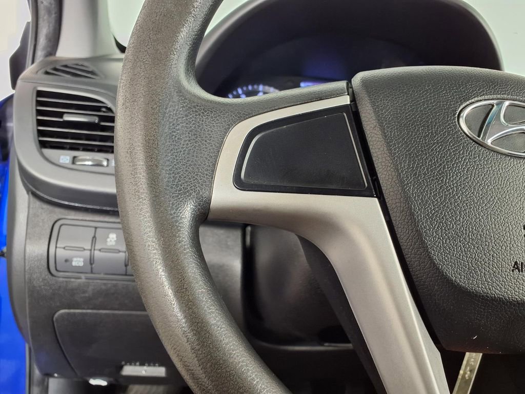 Used 2014 Hyundai Accent GS FWD image 19