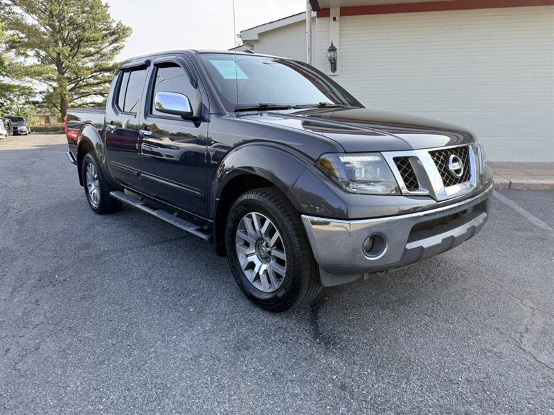 Used 2013 Nissan Frontier SL w/ Moonroof Pkg AWD/4WD image 3
