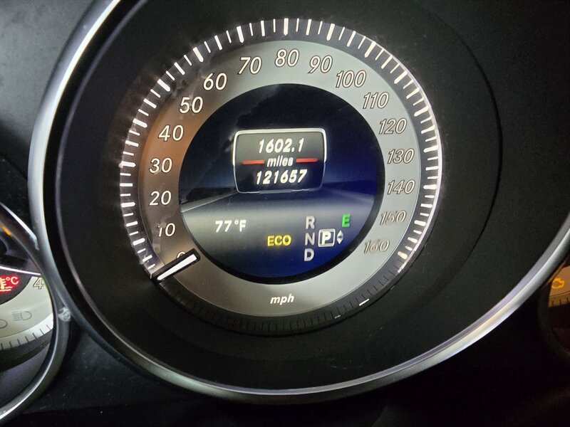 Used 2014 Mercedes-Benz E 350 4MATIC Sedan image 19