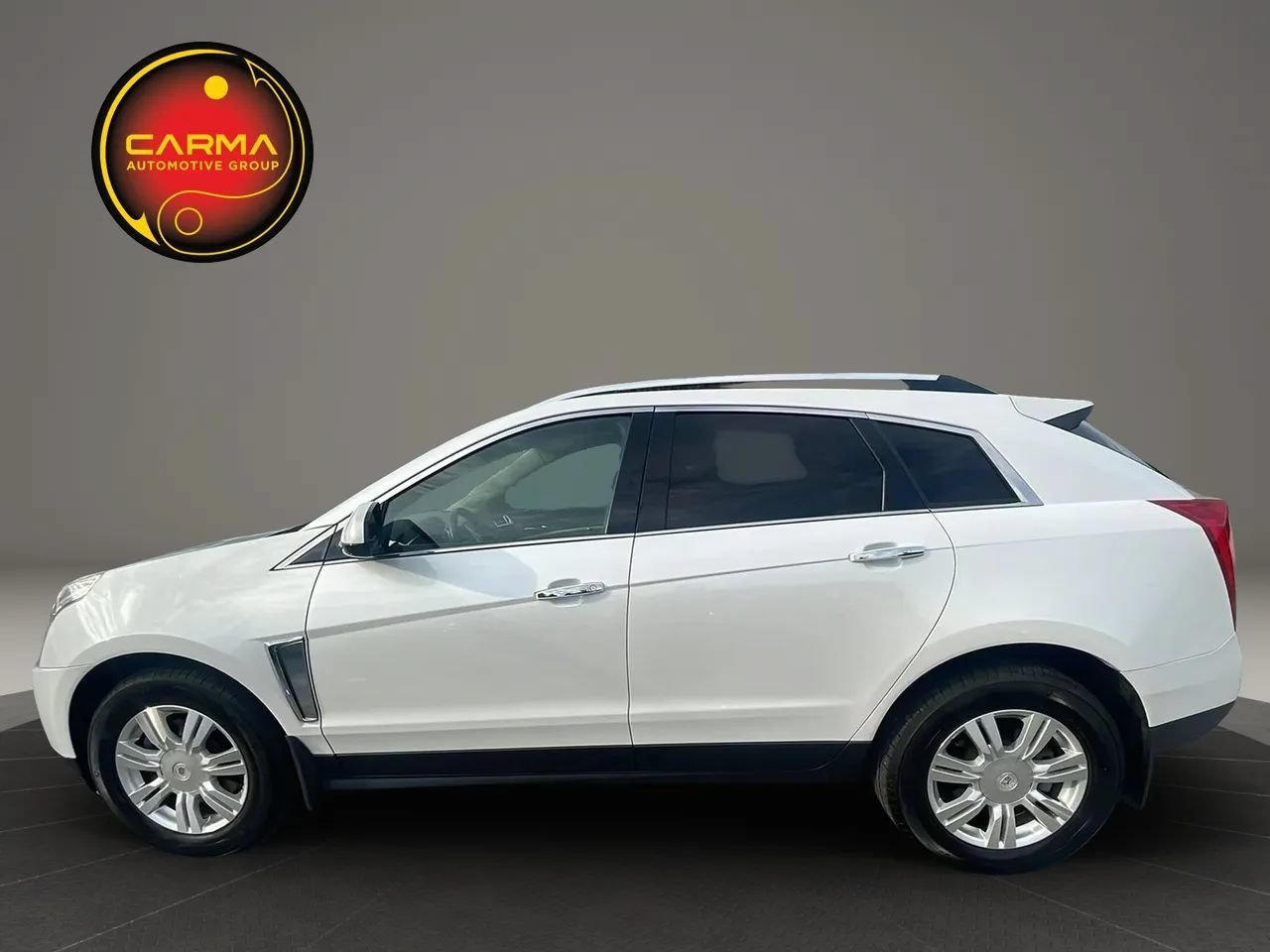 Used 2015 Cadillac SRX Luxury w/ Trailering Package AWD/4WD image 2