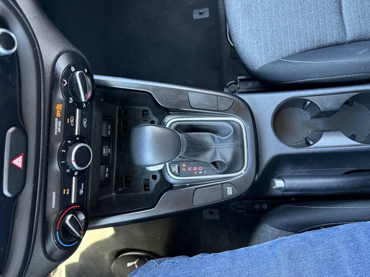 Used 2021 Kia Soul GT-Line FWD image 29