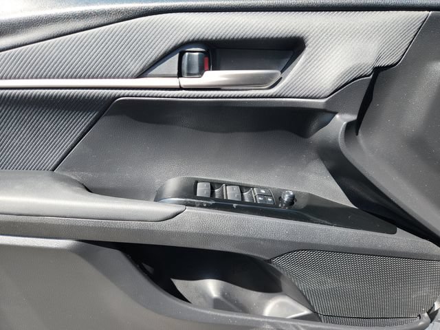 Used 2025 Toyota Camry SE FWD image 21