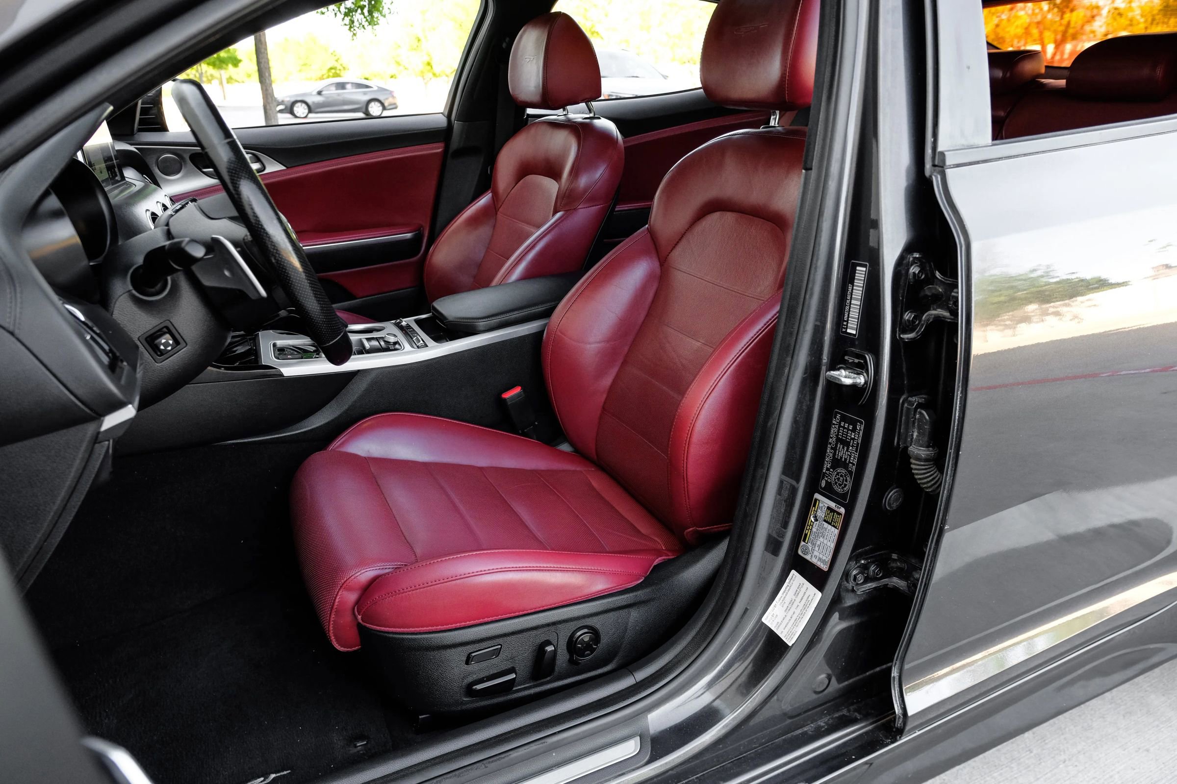 Used 2020 Kia Stinger GT2 image 24