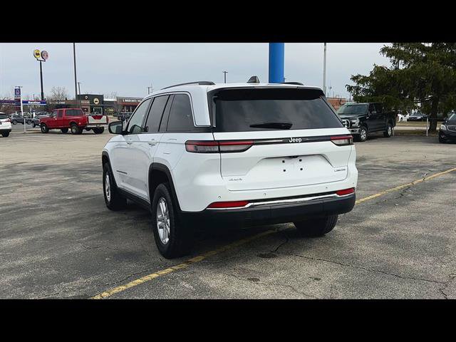 Used 2023 Jeep Grand Cherokee Laredo w/ Luxury Tech Group I AWD/4WD image 30