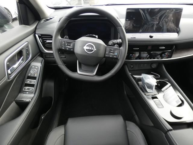 New 2026 Nissan Rogue Platinum w/ Tech Package AWD/4WD image 11