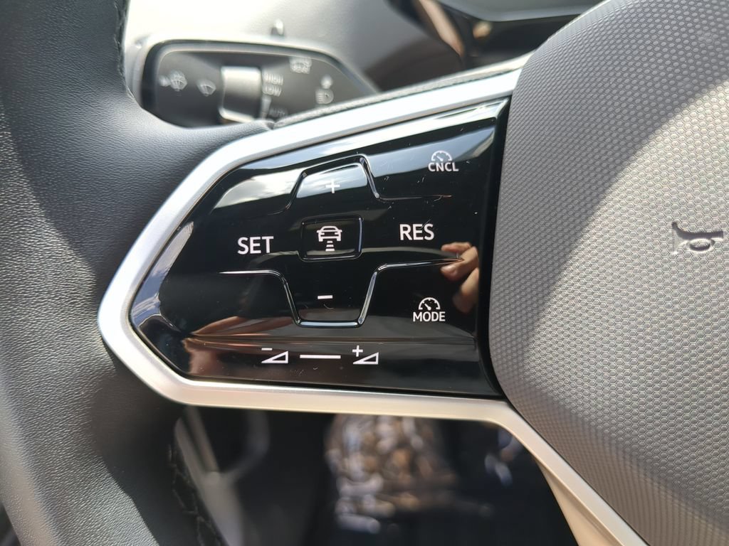 Certified 2025 Volkswagen ID.4 Pro S RWD image 30