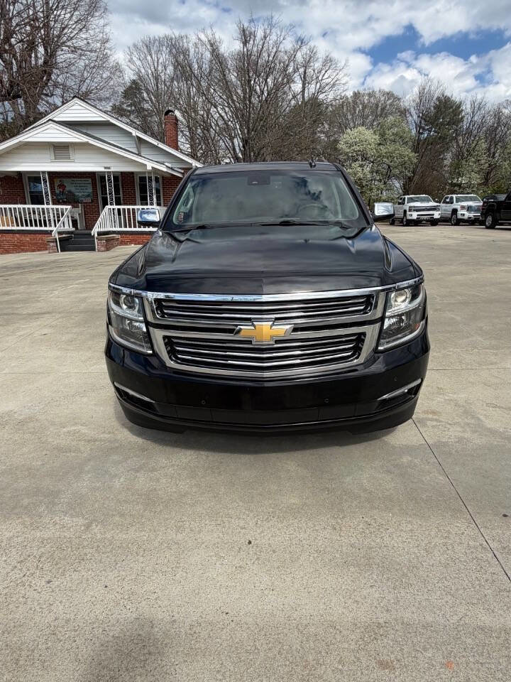 Used 2015 Chevrolet Suburban LTZ image 9