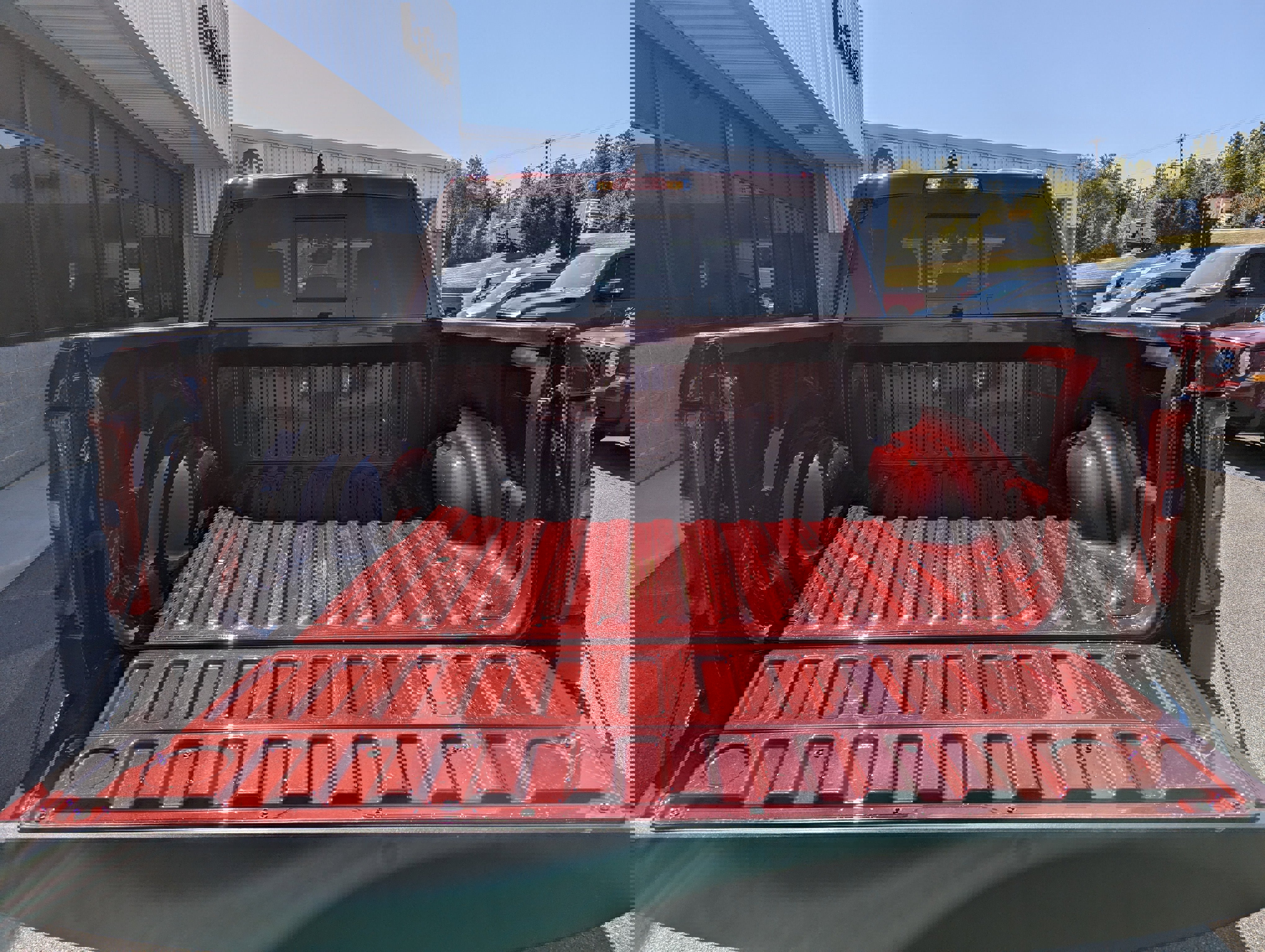 Used 2025 RAM 1500 Laramie image 9