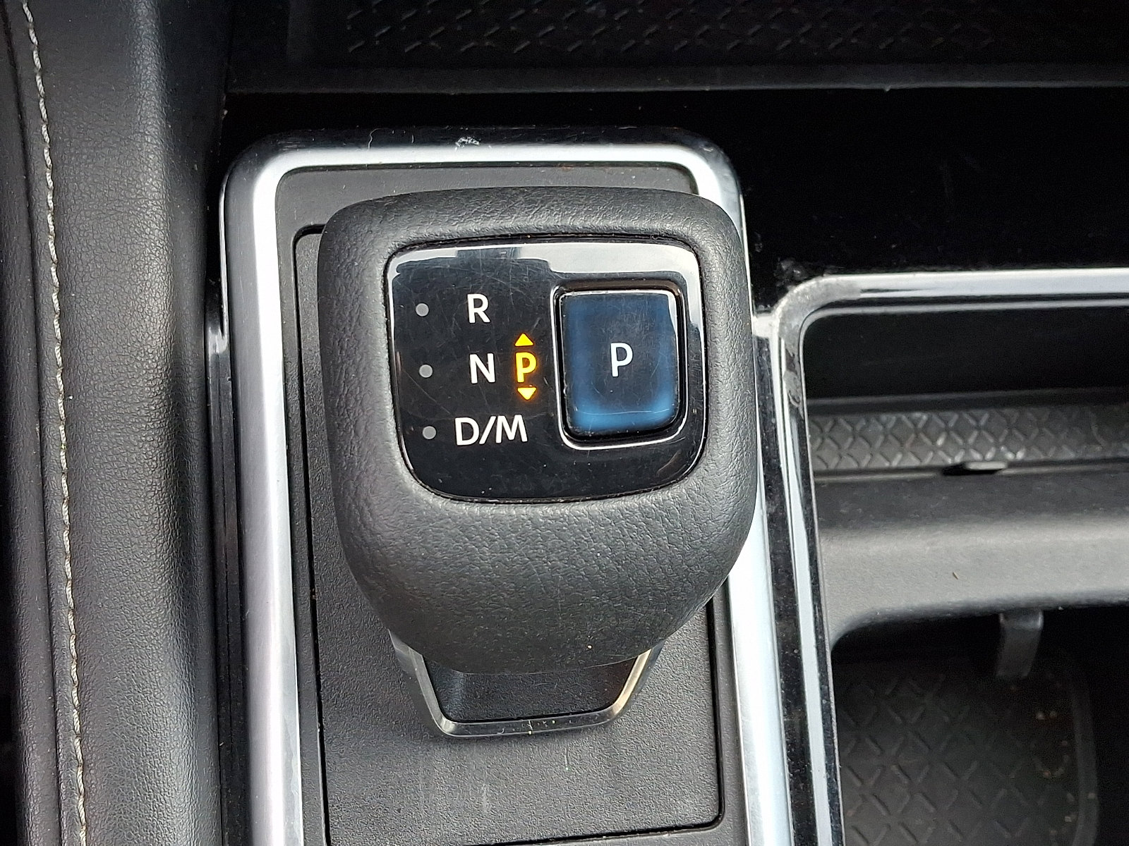 Used 2022 Nissan Pathfinder SL w/ SL Premium Package image 17