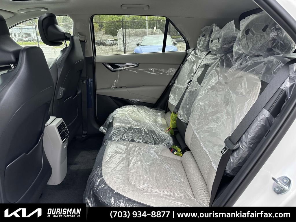 New 2025 Kia Niro Wave w/ Wave Preserve Package image 30