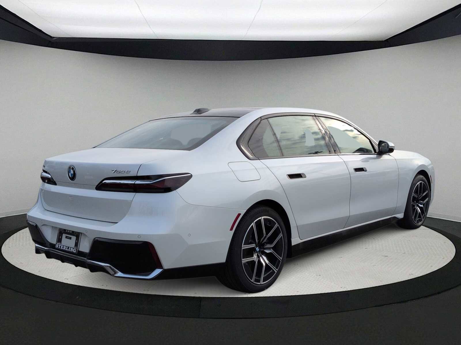 New 2026 BMW 750e xDrive 750e xDrive image 8