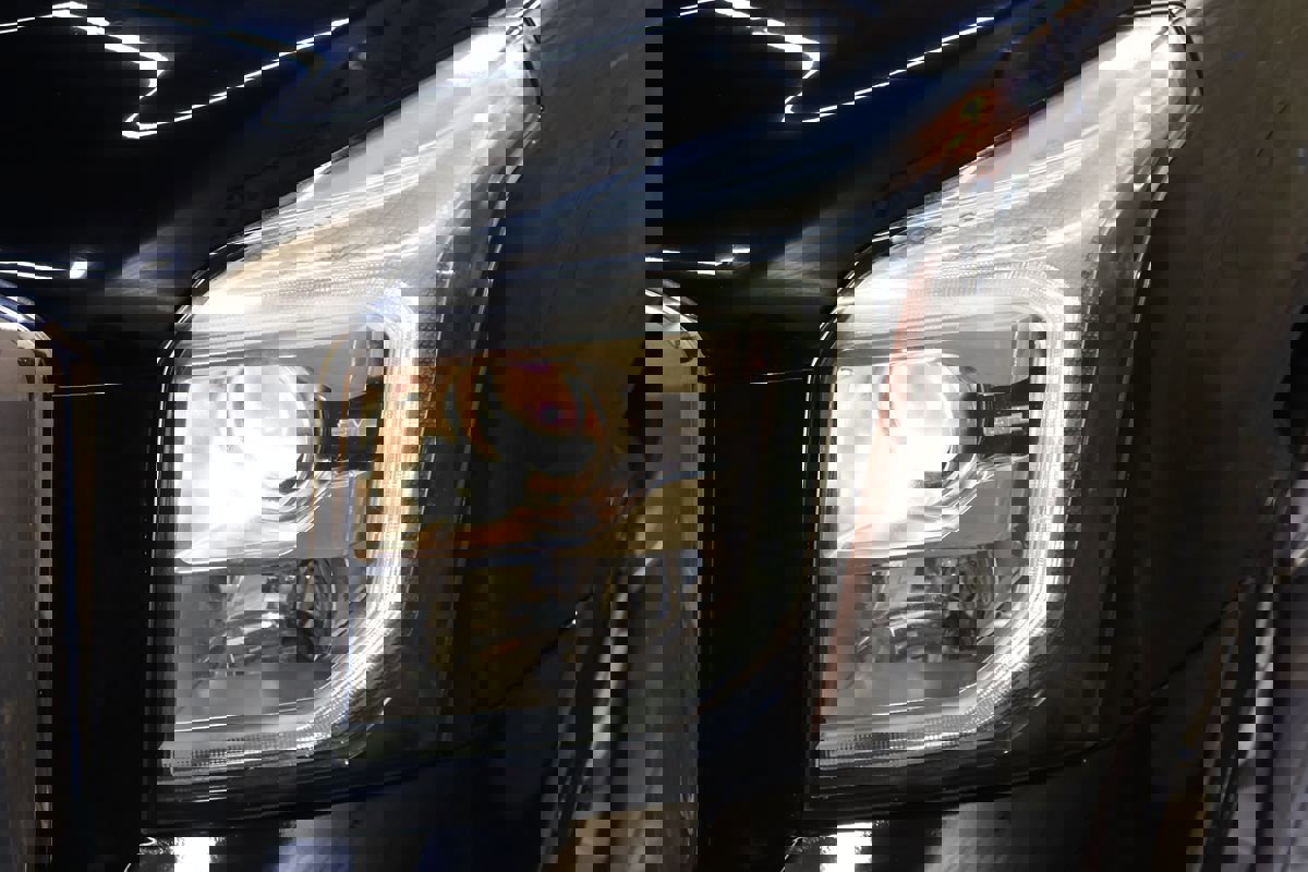 Used 2015 GMC Yukon SLT w/ HD Trailering Package image 14