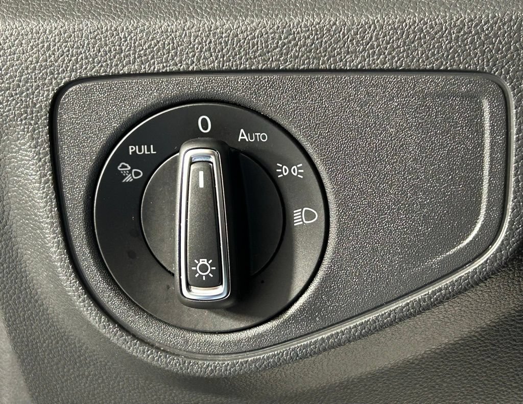 Used 2023 Volkswagen Atlas SEL AWD/4WD image 31