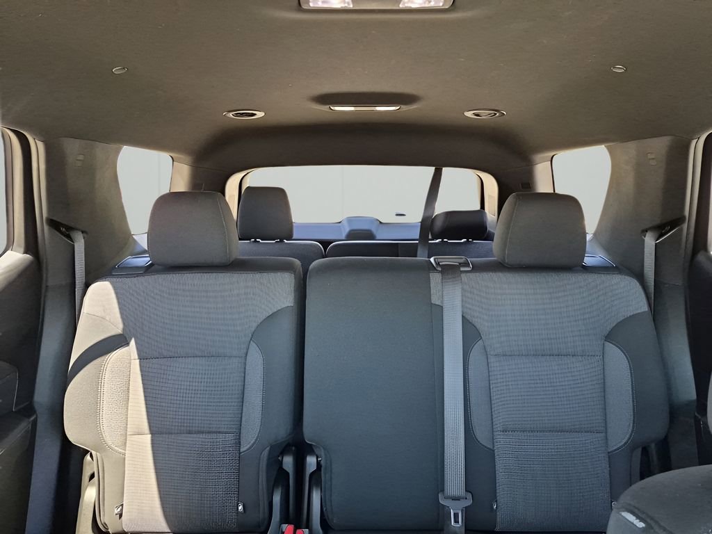 Used 2023 Chevrolet Traverse LT AWD/4WD image 43