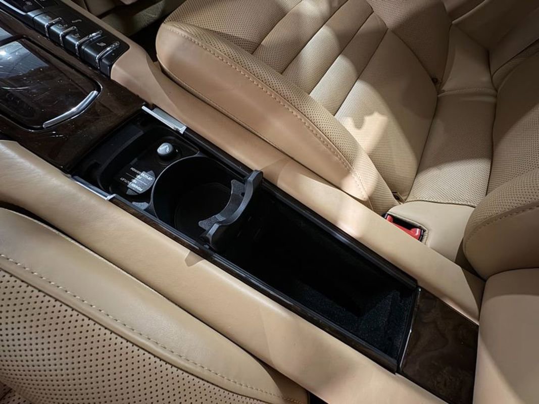 Used 2015 Porsche Panamera GTS w/ Premium Package Plus image 38