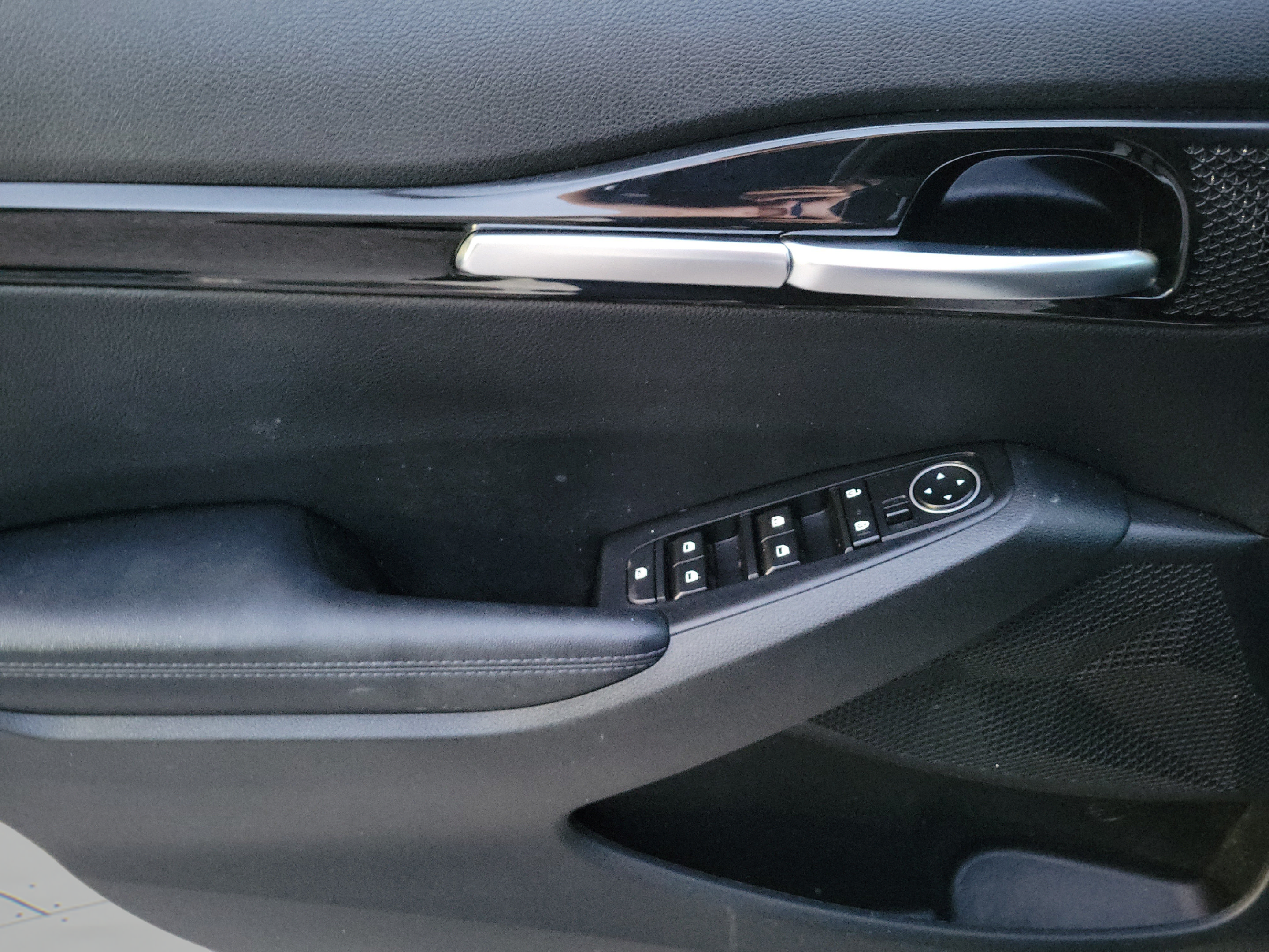 Certified 2023 Kia Seltos S w/ Navigation Package FWD image 16