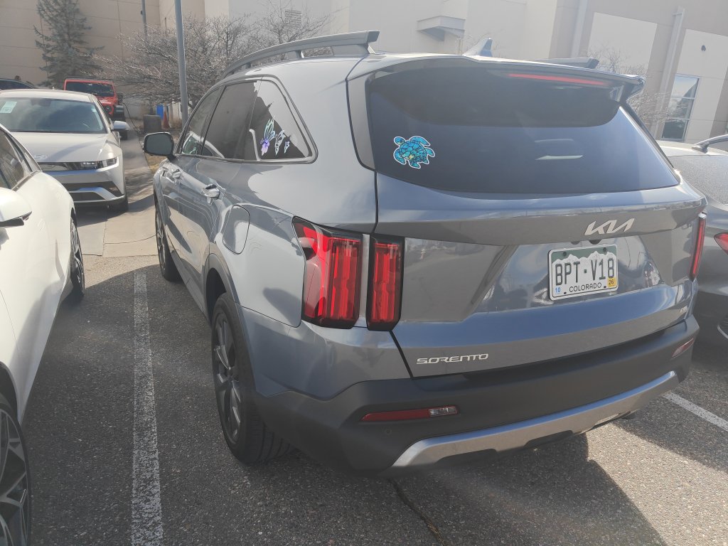 Used 2023 Kia Sorento SX Prestige image 4