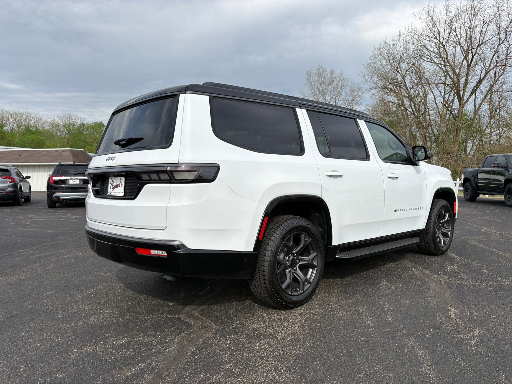 New 2026 Jeep Grand Wagoneer 4WD image 3