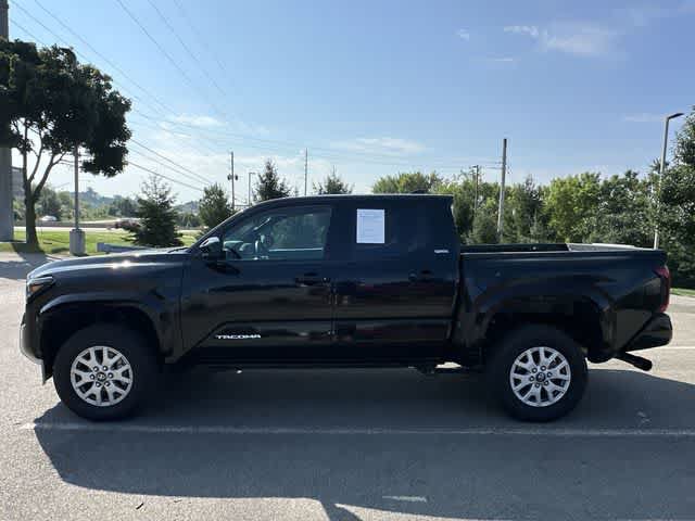 Used 2026 Toyota Tacoma SR5 RWD image 2
