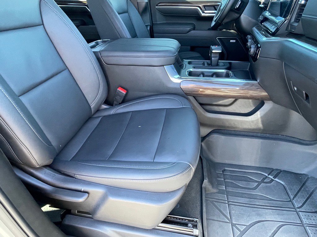 Used 2025 Chevrolet Silverado 1500 RST w/ Convenience Package II image 10