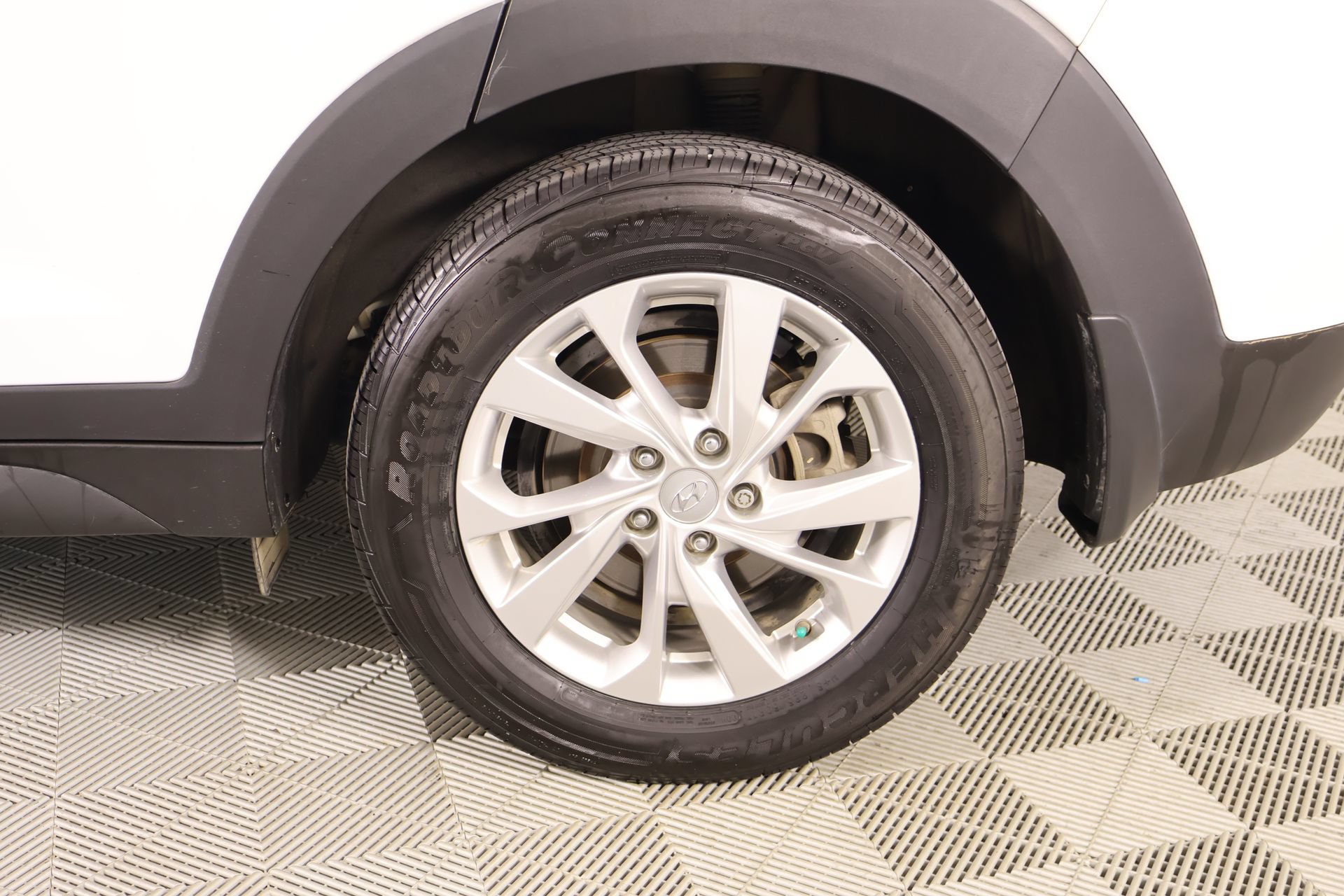 Used 2019 Hyundai Tucson Value AWD/4WD image 18