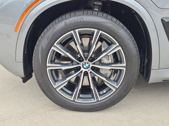 Used 2026 BMW X5 xDrive50e w/ M Sport Package AWD/4WD image 23