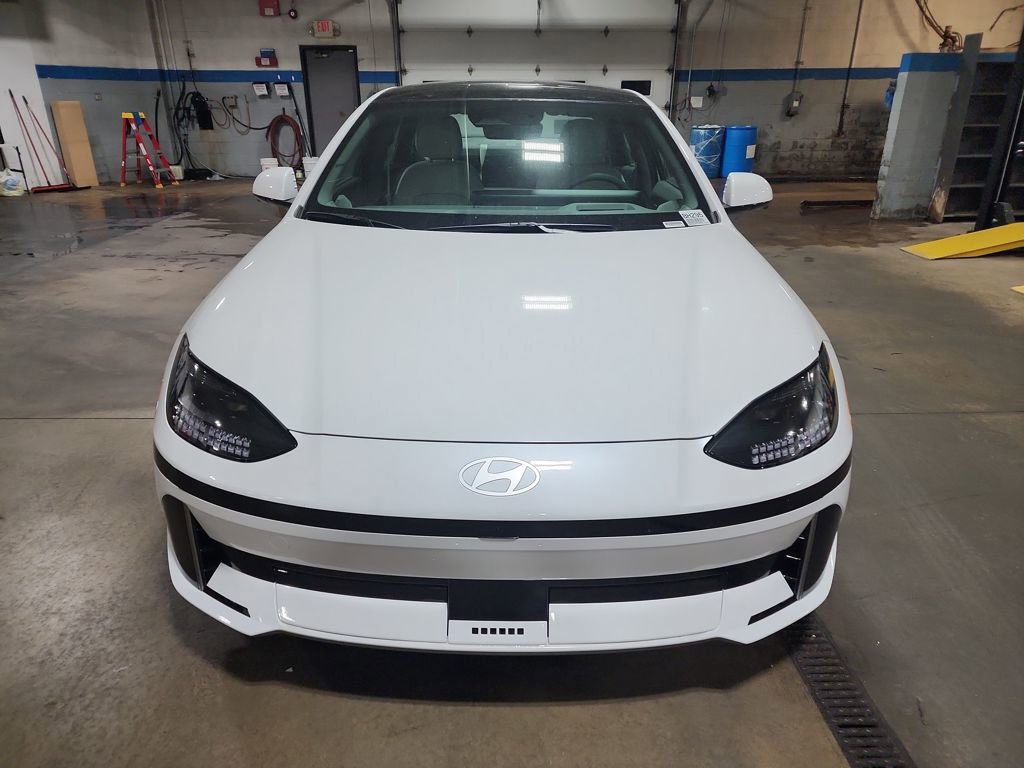 New 2025 Hyundai Ioniq 6 Limited image 12