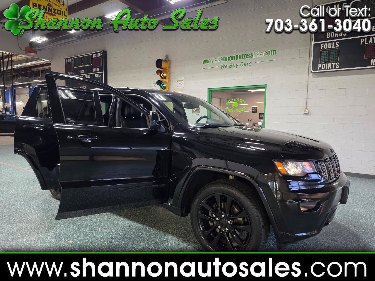 Used 2017 Jeep Grand Cherokee Altitude AWD/4WD image 1