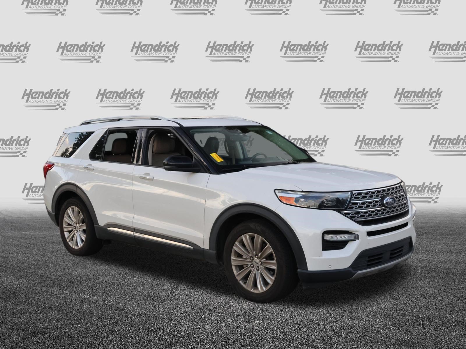Used 2020 Ford Explorer Limited RWD image 2