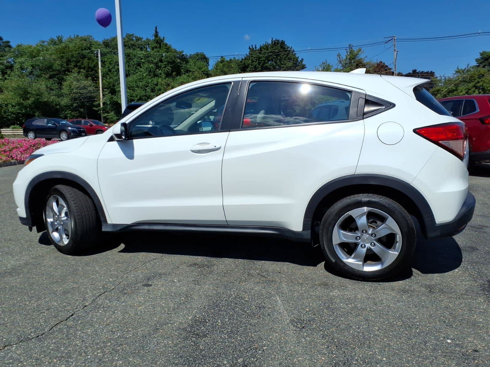 Used 2018 Honda HR-V LX image 8