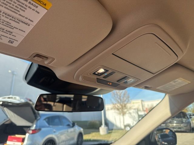 Used 2022 Ford Explorer XLT w/ Equipment Group 202A image 14