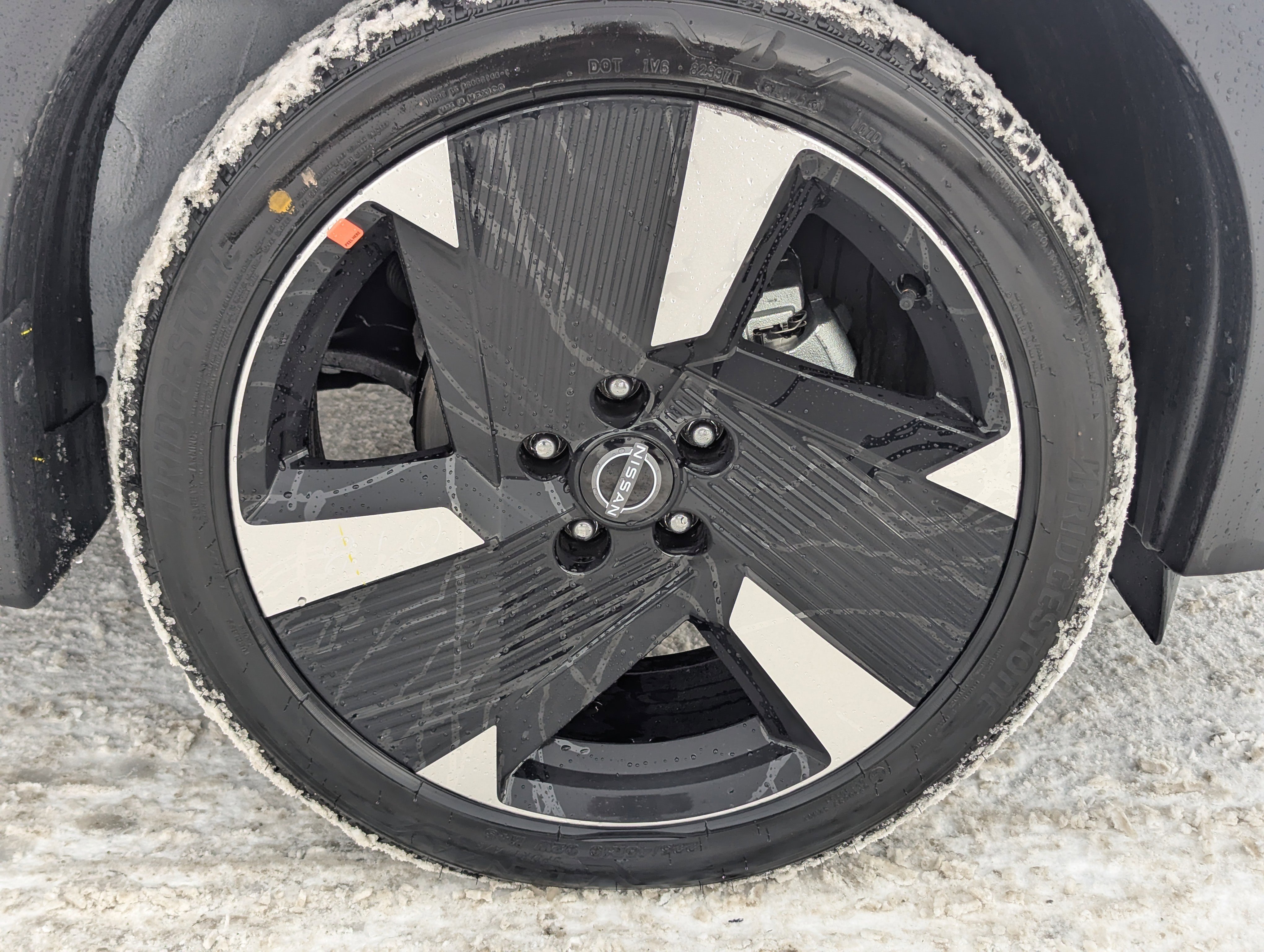 New 2026 Nissan Kicks SR w/ Cold Weather Package image 9