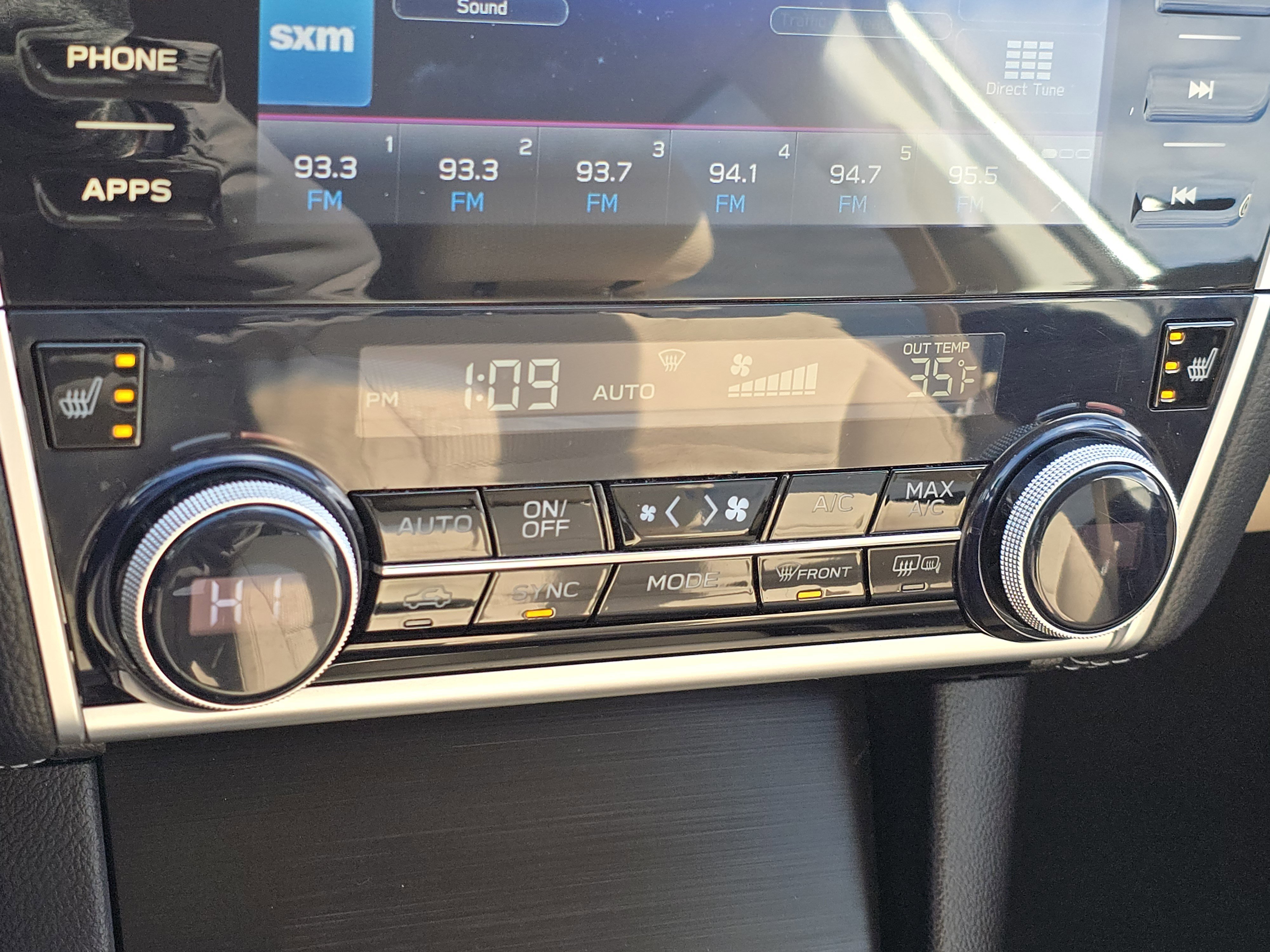 Used 2019 Subaru Outback 2.5i Premium image 11