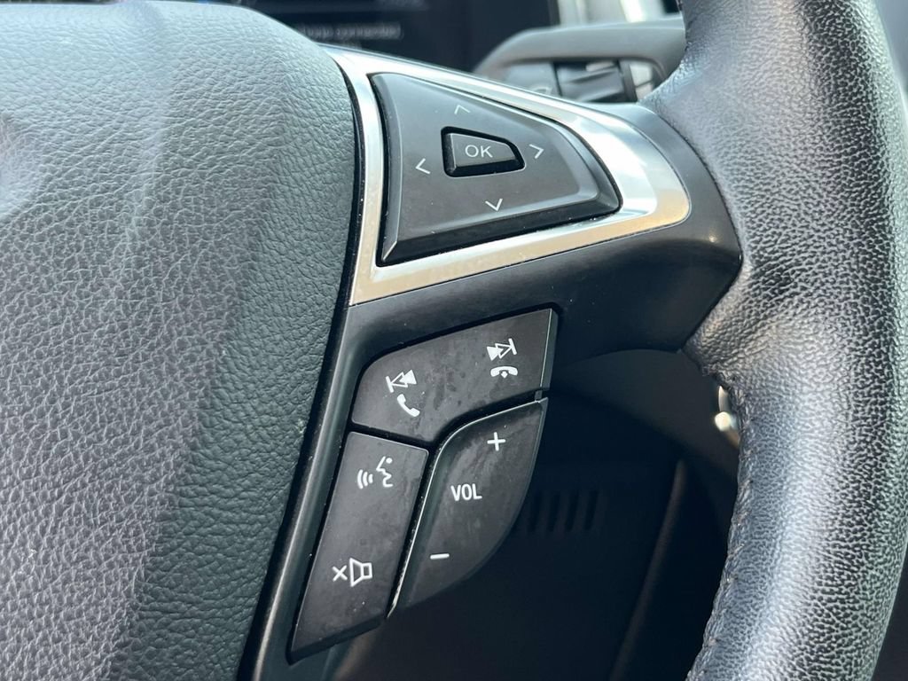 Used 2023 Ford Edge SEL AWD/4WD image 22