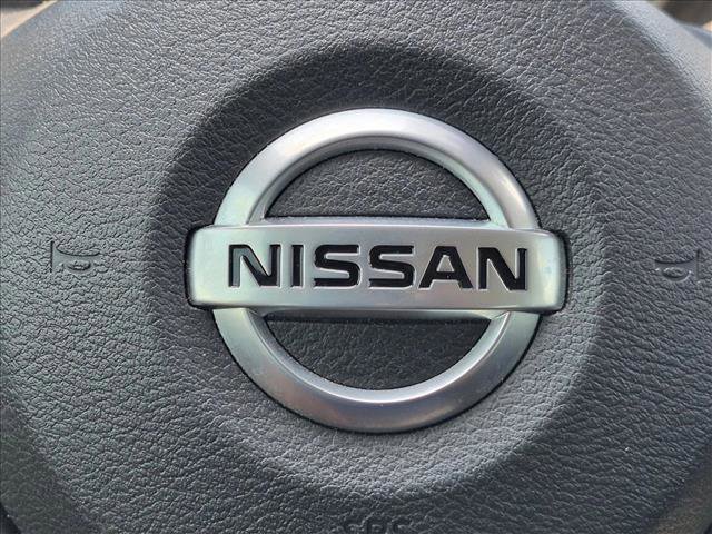 Used 2020 Nissan Versa SR w/ Convenience Package FWD image 11