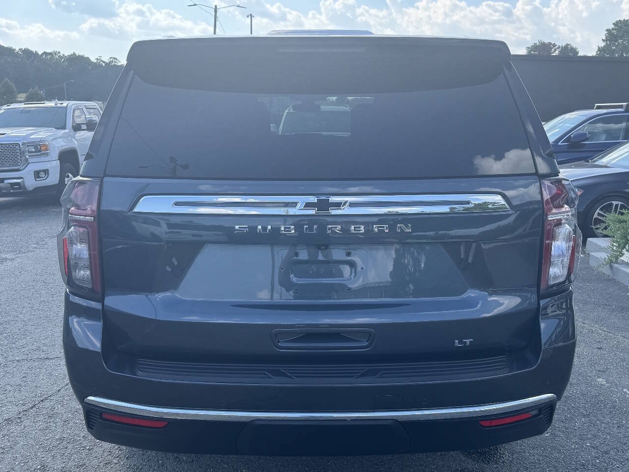 Used 2021 Chevrolet Suburban LT w/ Rear Media and Nav Package AWD/4WD image 25