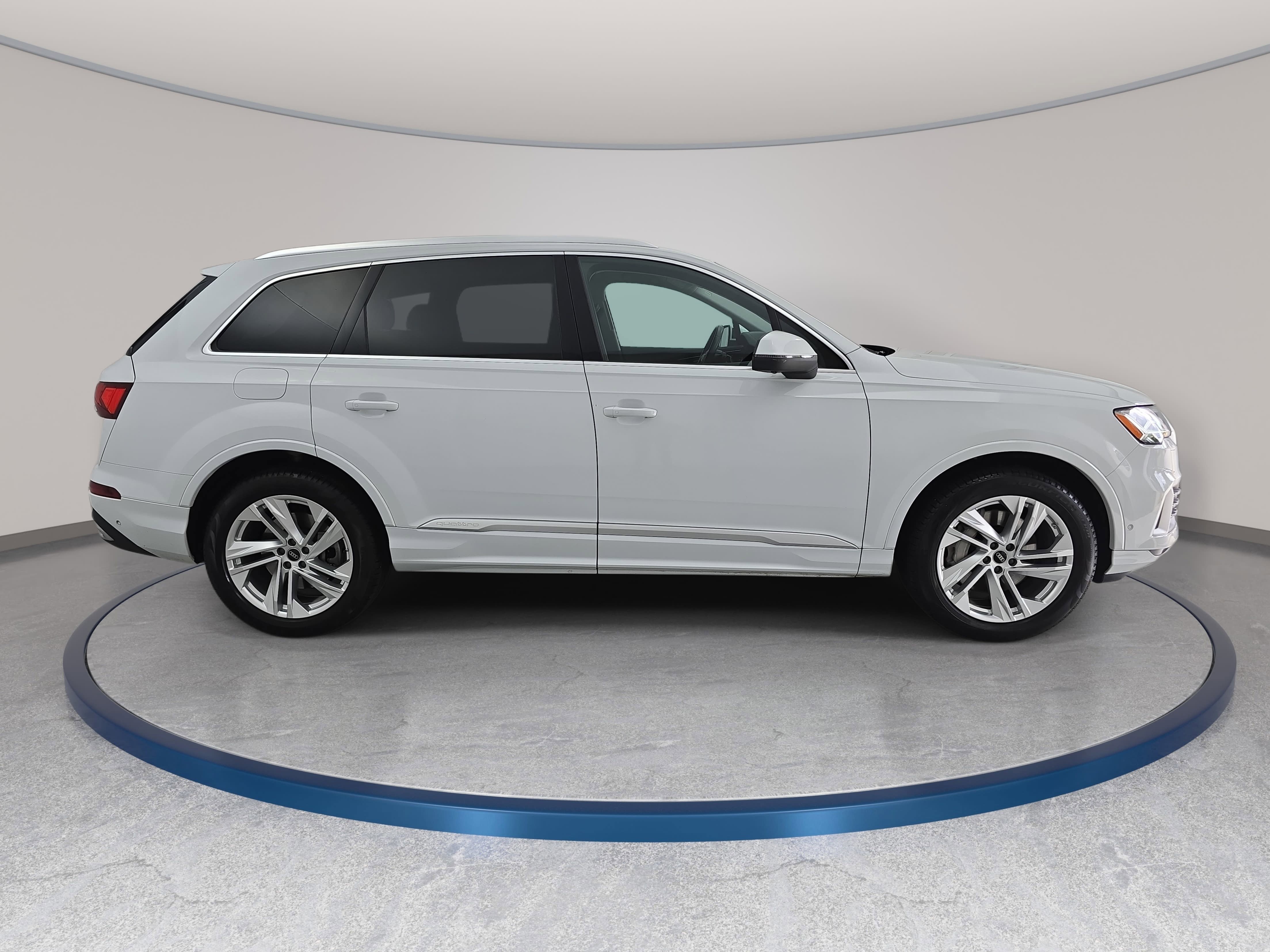 Used 2023 Audi Q7 2.0T Premium w/ Convenience Package AWD/4WD image 4