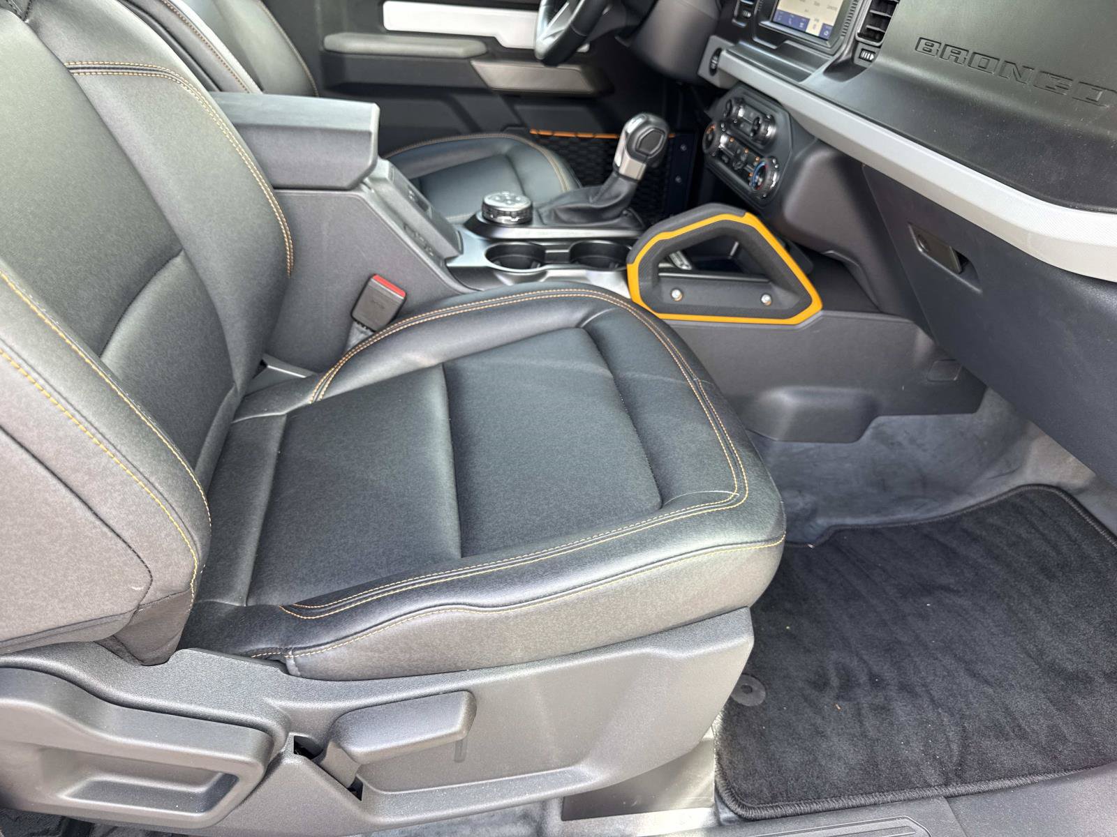 Used 2023 Ford Bronco Badlands w/ Sasquatch Package AWD/4WD image 10