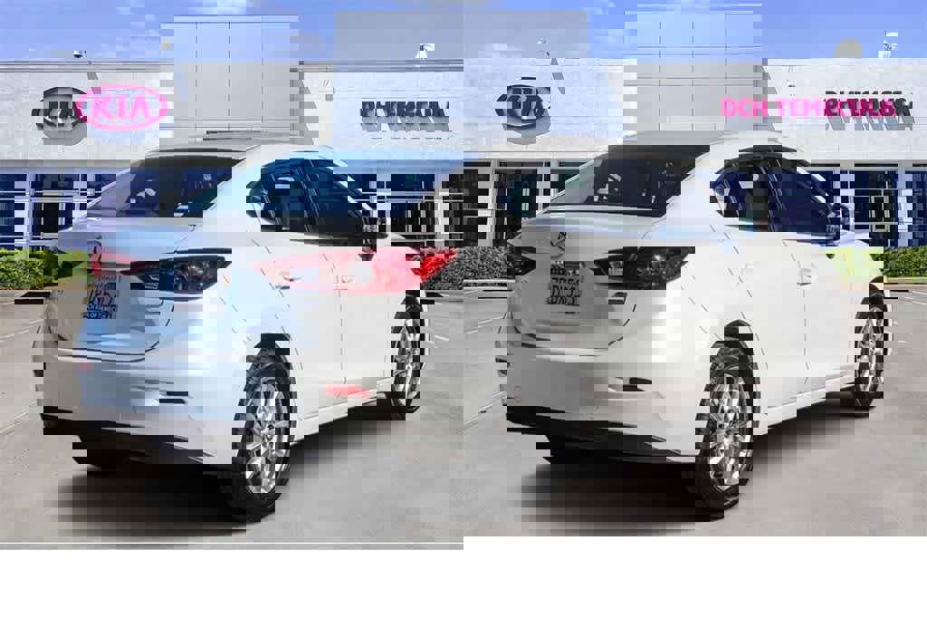 Used 2016 MAZDA MAZDA3 i Sport w/ Preferred Equipment Package image 4